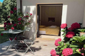Chambre indépendante avec sdb et toilettes privées dans une maison en forêt proche du golf et de la plage Entree indépendante avec acces privé